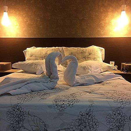 Hotel Querencia Pitanga Екстер'єр фото